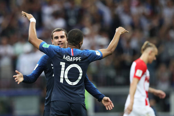 有一位年輕 有一位年輕